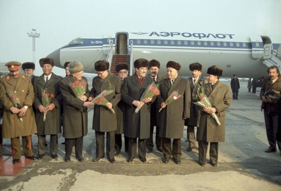 African delegation visits USSR