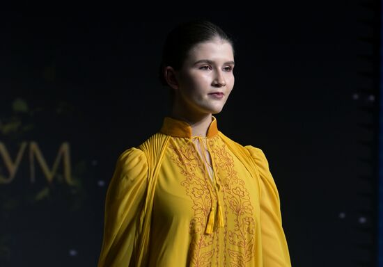 International RUSSIA EXPO forum and exhibition. Ethnic Runway fashion show and Russian Space performance