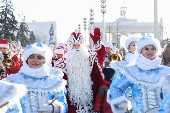 The International RUSSIA EXPO forum and exhibition. Celebrations of the birthday of Father Frost from Veliky Ustyug. Location: Russia, Moscow. Author: Sergey Pyatakov/Sputnik. RUSSIA EXPO. Birthday celebration of Father Frost from Veliky Ustyug