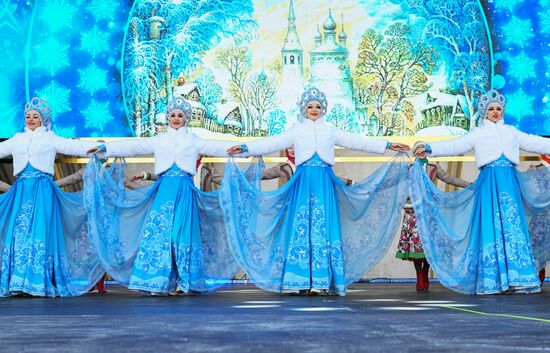 The International RUSSIA EXPO forum and exhibition. Celebrations of the birthday of Father Frost from Veliky Ustyug. Location: Russia, Moscow. Author: Sergey Pyatakov/Sputnik. RUSSIA EXPO. Birthday celebration of Father Frost from Veliky Ustyug