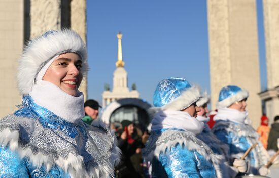 The International RUSSIA EXPO forum and exhibition. Celebrations of the birthday of Father Frost from Veliky Ustyug. Location: Russia, Moscow. Author: Sergey Pyatakov/Sputnik. RUSSIA EXPO. Birthday celebration of Father Frost from Veliky Ustyug