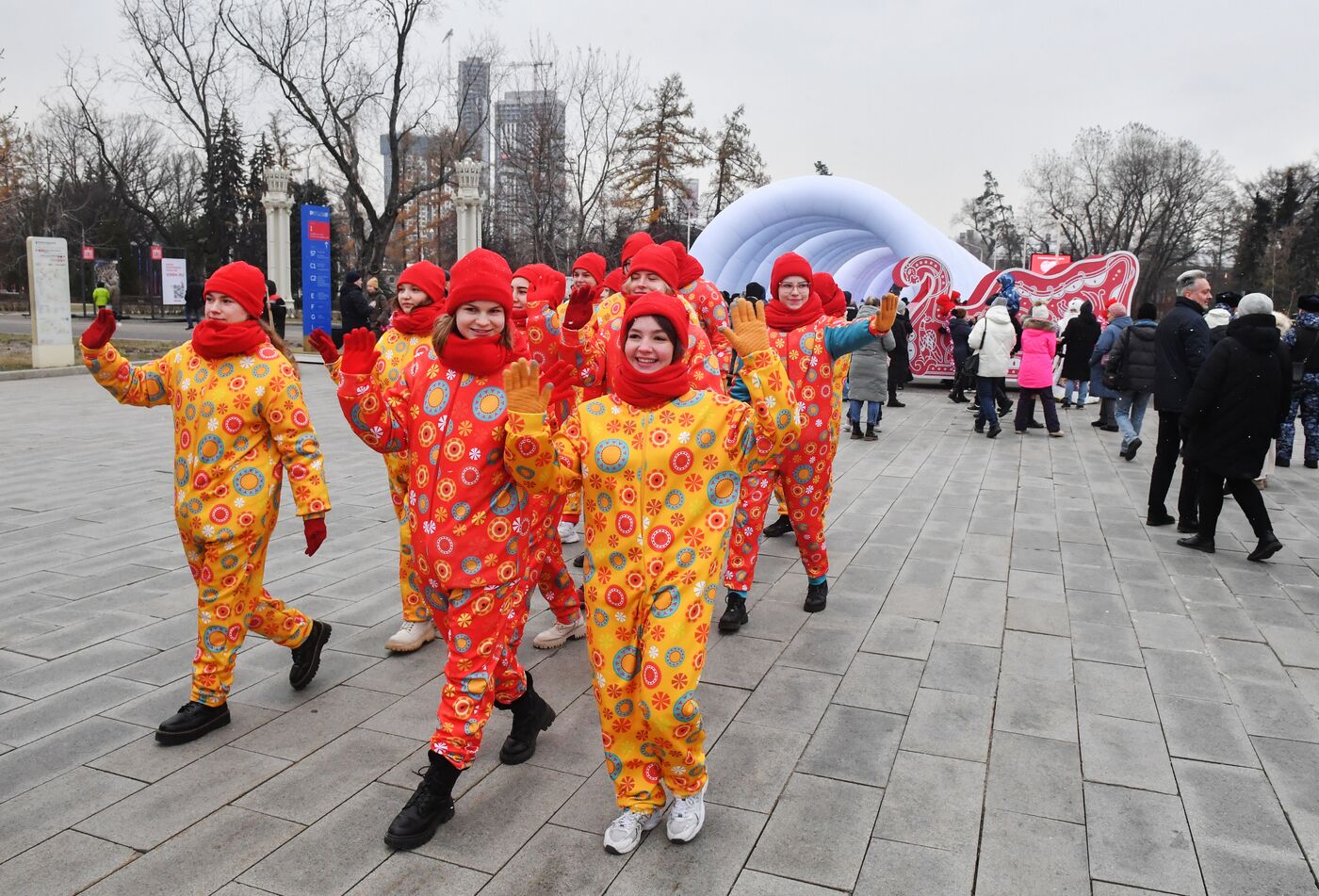 RUSSIA EXPO. Father Frost Days - Tol Babai.