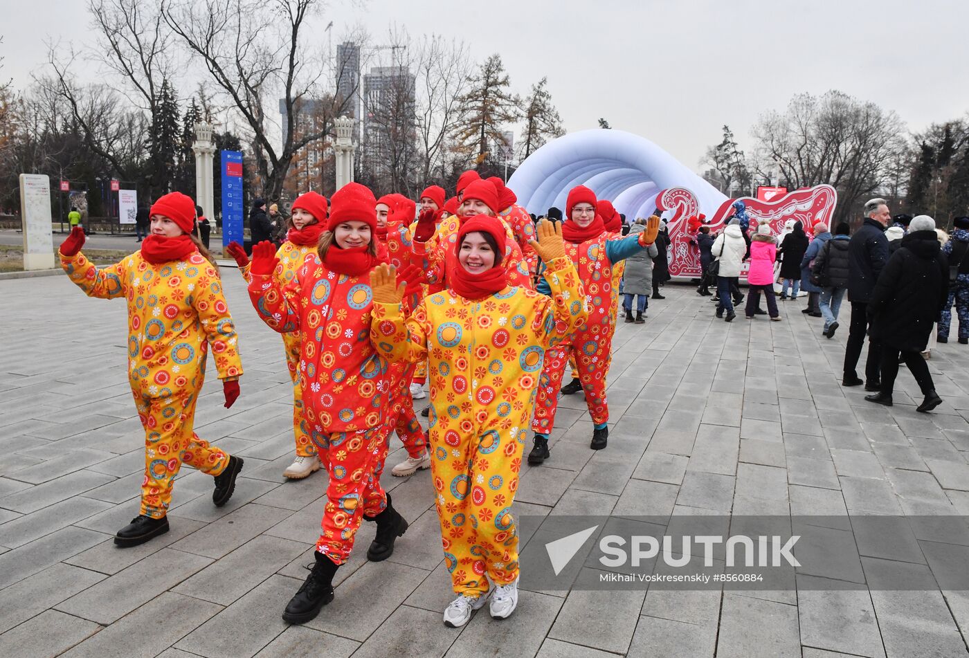RUSSIA EXPO. Father Frost Days - Tol Babai.