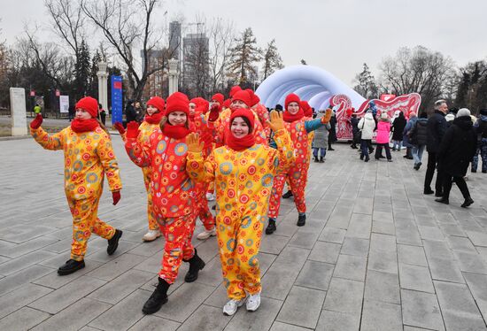 RUSSIA EXPO. Father Frost Days - Tol Babai.