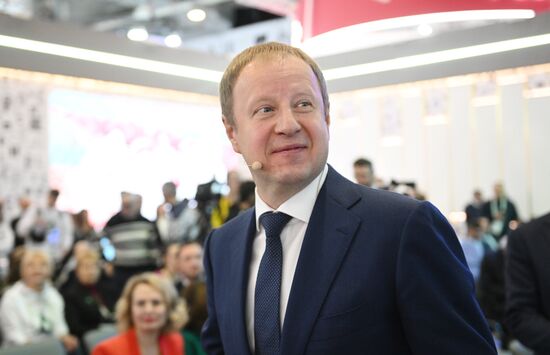 The International RUSSIA EXPO forum and exhibition. Pictured: Governor of the Altai Territory Viktor Tomenko, Pavilion 75. Location: Russia, Moscow. Author: Kirill Zykov/Sputnik. RUSSIA EXPO. Day of the Altai Territory