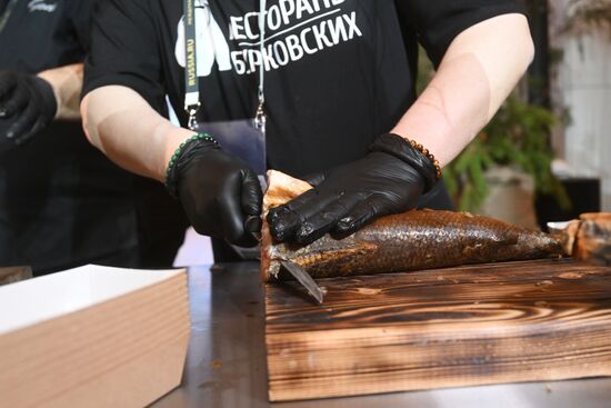 RUSSIA EXPO. In Siberia, You Eat, a festival of Siberian cuisine