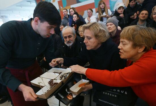 The International RUSSIA EXPO forum and exhibition. In Siberia, You Eat, a festival of Siberian cuisine at Pavilion K. Location: Russia, Moscow. Author: Kirill Kallinikov/Sputnik. RUSSIA EXPO. In Siberia, You Eat, a festival of Siberian cuisine