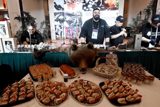 The International RUSSIA EXPO forum and exhibition. In Siberia, You Eat, a festival of Siberian cuisine at Pavilion K. Location: Russia, Moscow. Author: Kirill Kallinikov/Sputnik. RUSSIA EXPO. In Siberia, You Eat, a festival of Siberian cuisine