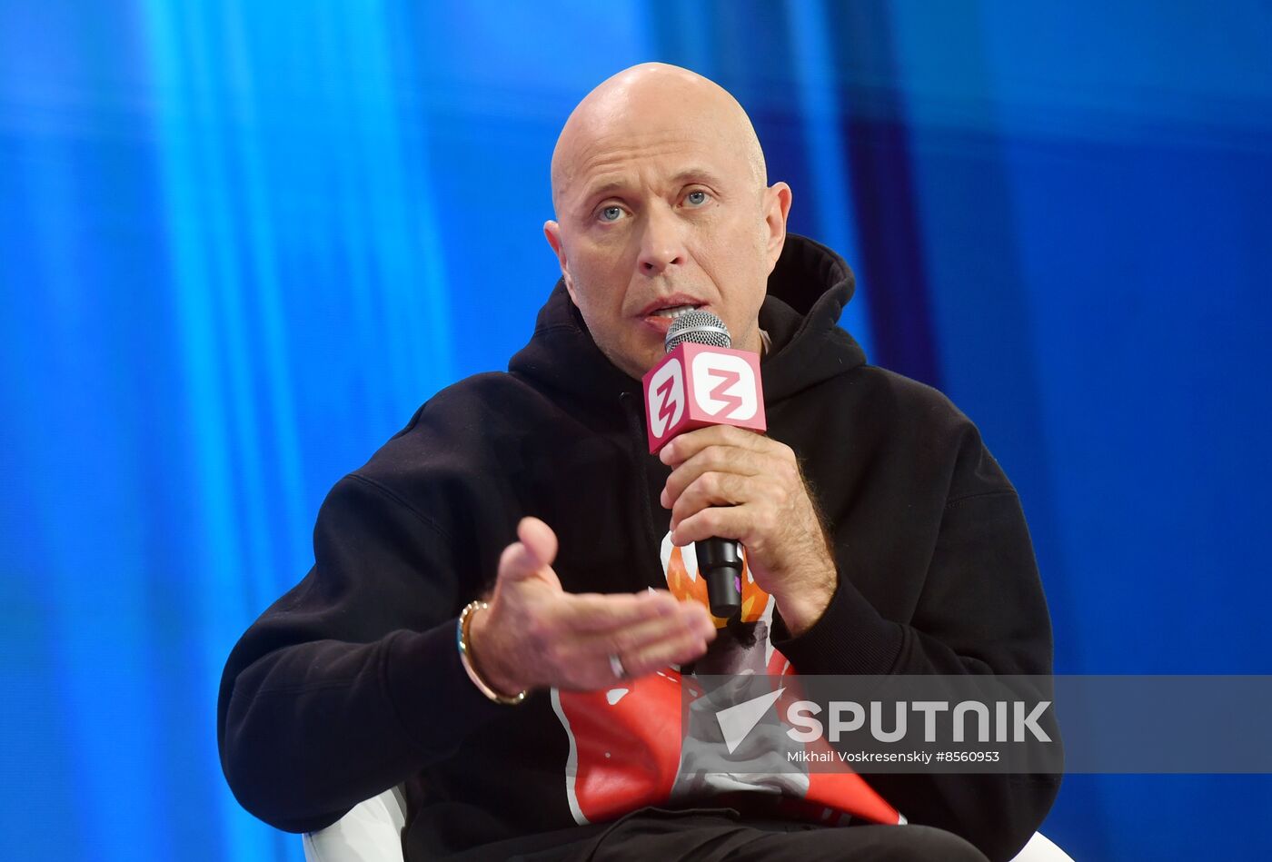 RUSSIA EXPO. Inexplicably, Yet the Fact: Metaphysics of the Future. Meeting with Sergei Druzhko