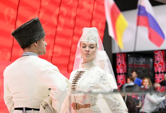 The International RUSSIA EXPO forum and exhibition. North Ossetia’s stand. Location: Russia, Moscow. Author: Sergey Pyatakov/Sputnik. International RUSSIA EXPO forum and exhibition