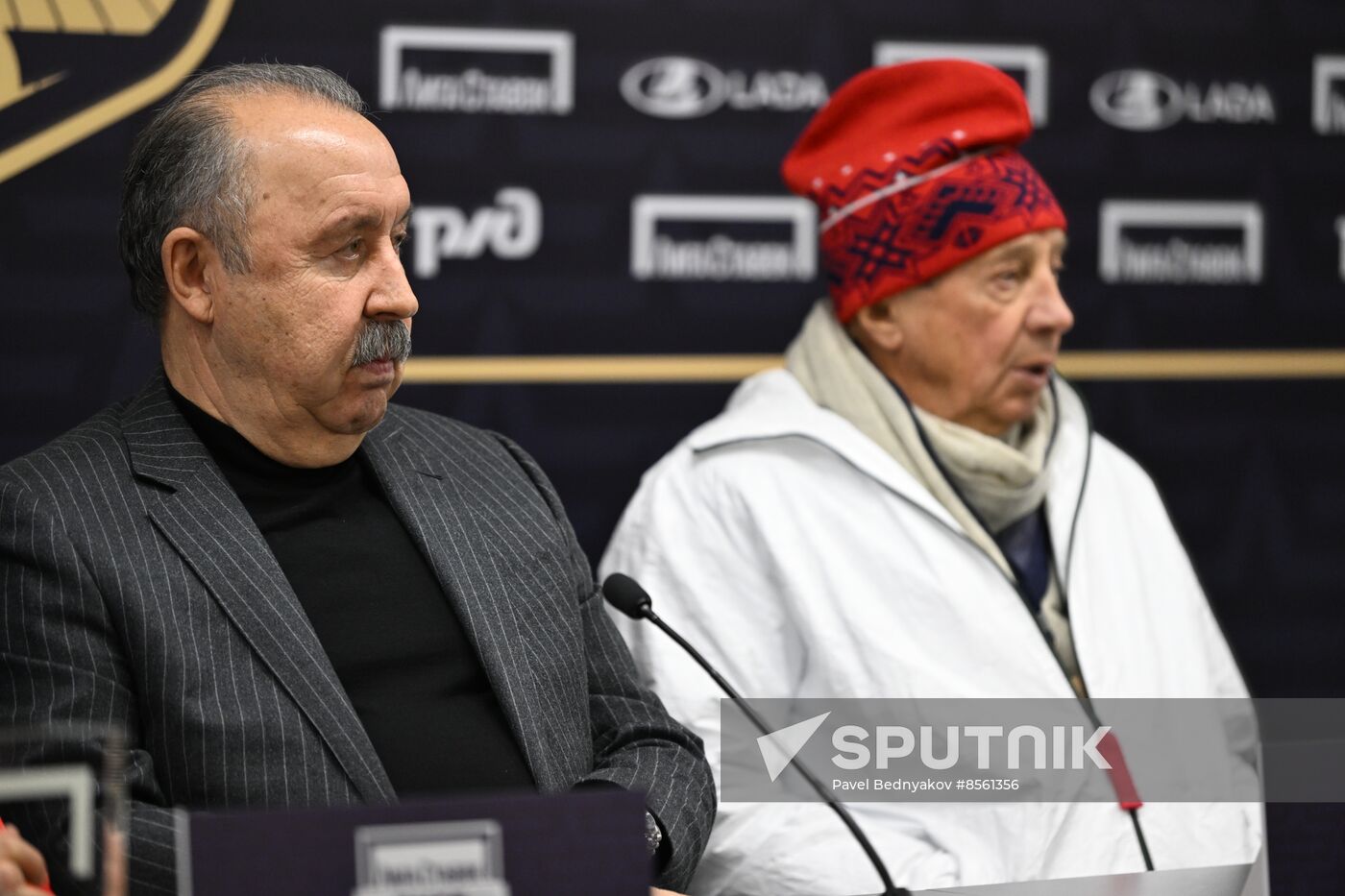 Russia Soccer Retro Match Lokomotiv - CSKA