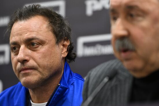 Russia Soccer Retro Match Lokomotiv - CSKA