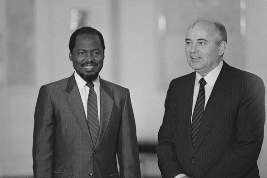 Delegation of Mozambique visits USSR