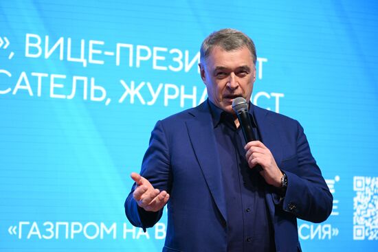 RUSSIA EXPO. Meeting with Russian journalism legend Yury Kostin