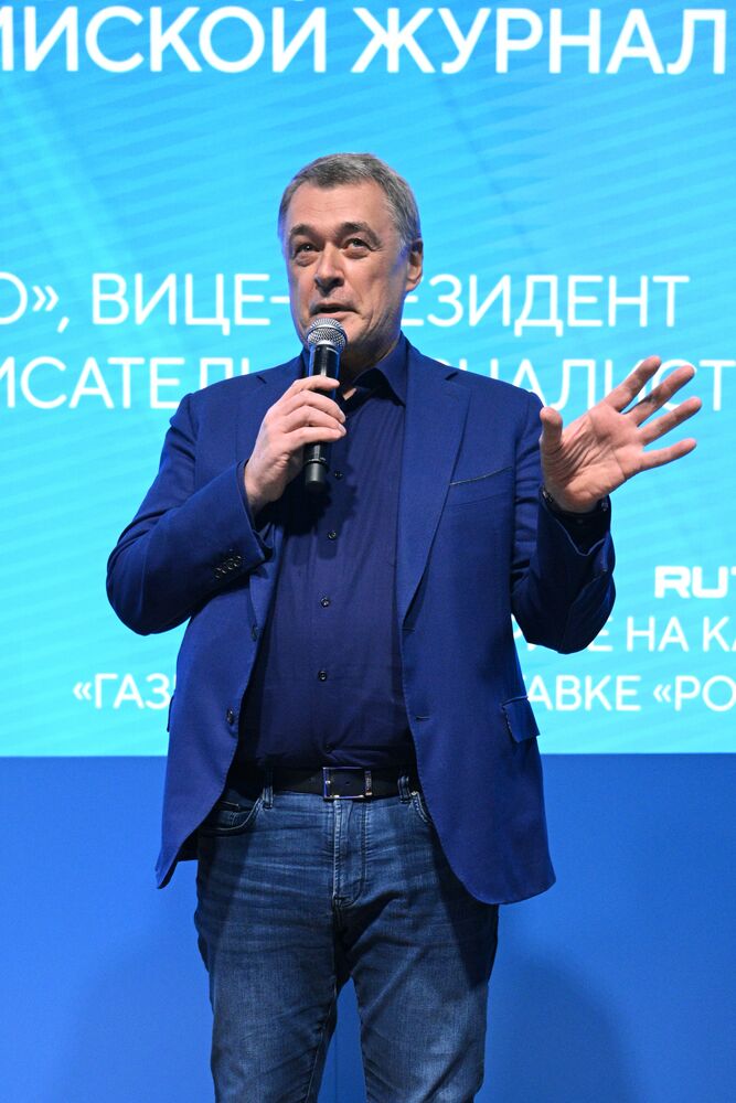 RUSSIA EXPO. Meeting with Russian journalism legend Yury Kostin