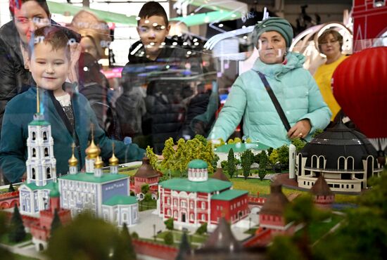 The RUSSIA EXPO International Forum and Exhibition. The stand of the Tula Region. Pavilion 75. Location: Russia, Moscow. Author: Grigory Sysoev/Sputnik. International RUSSIA EXPO forum and exhibition
