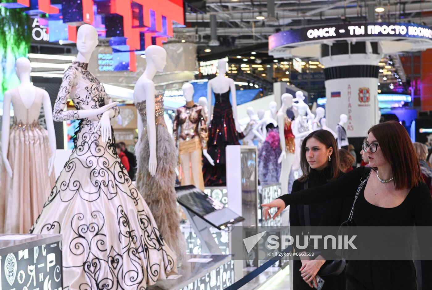 RUSSIA EXPO. Opening of fashion runway zone, Russia's Fashion Brands: Evolution of Russian Style