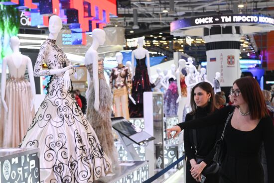 RUSSIA EXPO. Opening of fashion runway zone, Russia's Fashion Brands: Evolution of Russian Style