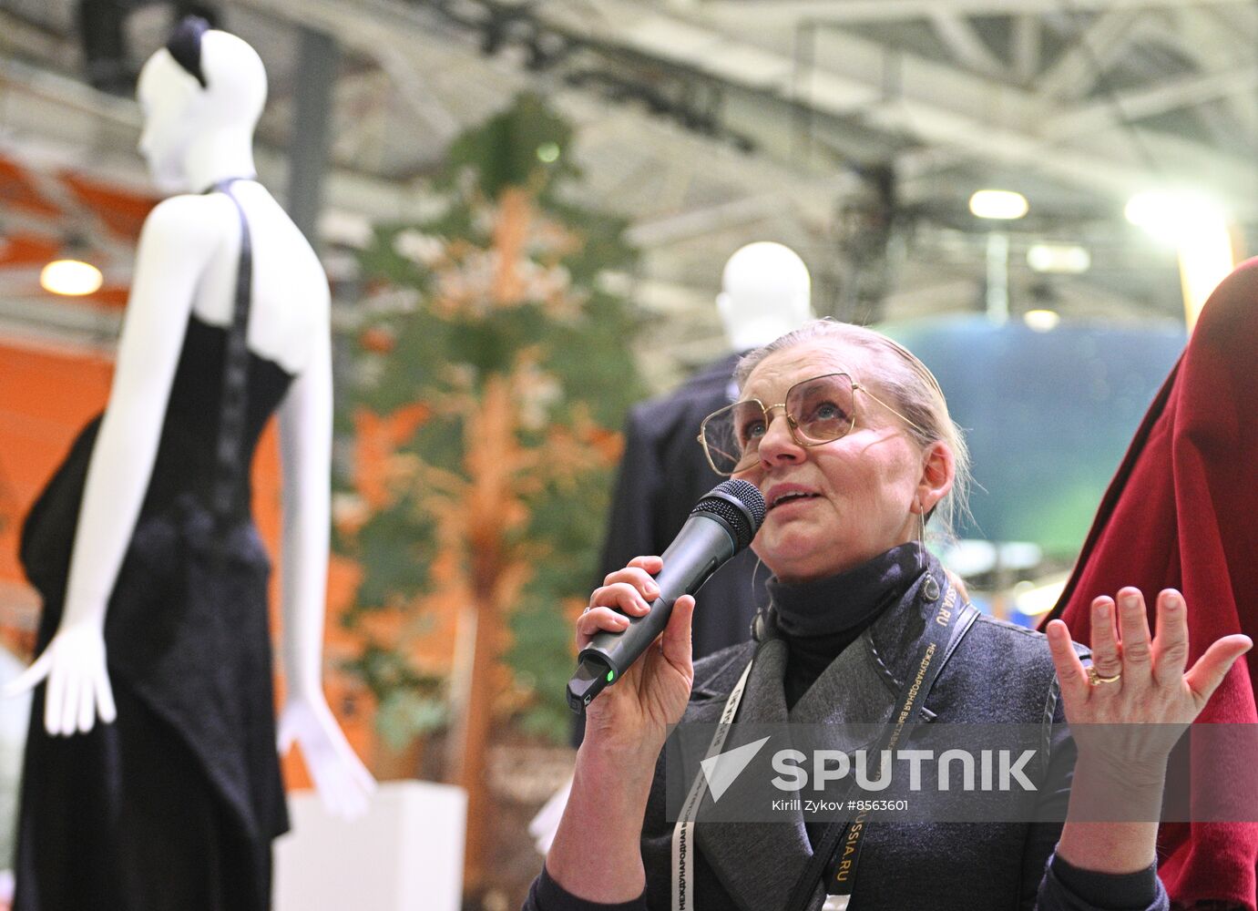 RUSSIA EXPO. Opening of fashion runway zone, Russia's Fashion Brands: Evolution of Russian Style