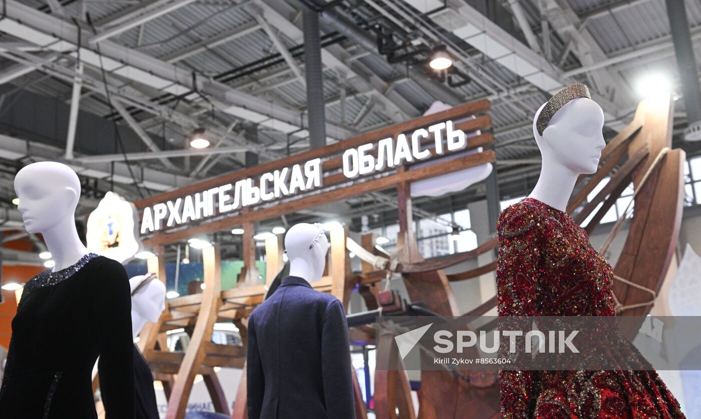 RUSSIA EXPO. Opening of fashion runway zone, Russia's Fashion Brands: Evolution of Russian Style