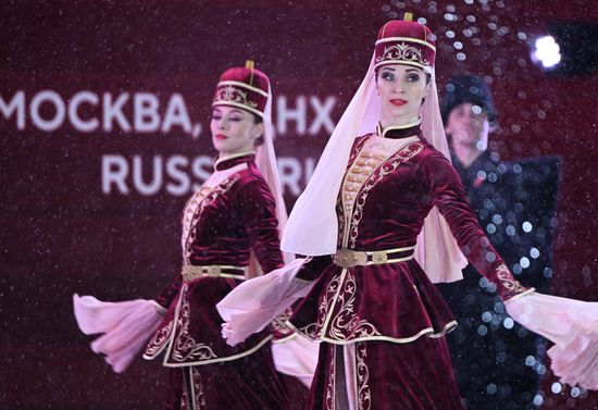 The International RUSSIA EXPO forum and exhibition. The Multiethnic Yamal concert. Location: Russia, Moscow. Author: Kristina Kormilitsyna/Sputnik. RUSSIA EXPO. Yamal-Nenets Autonomous Area Day
