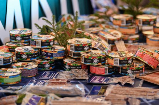 The International RUSSIA EXPO Forum and Exhibition. The Tastes of Yamal gastronomic show. Legend of Yamal canned fish. Location: Russia, Moscow. Author: Ekaterina Chesnokova/Sputnik. RUSSIA EXPO. Yamal-Nenets Autonomous Area Day