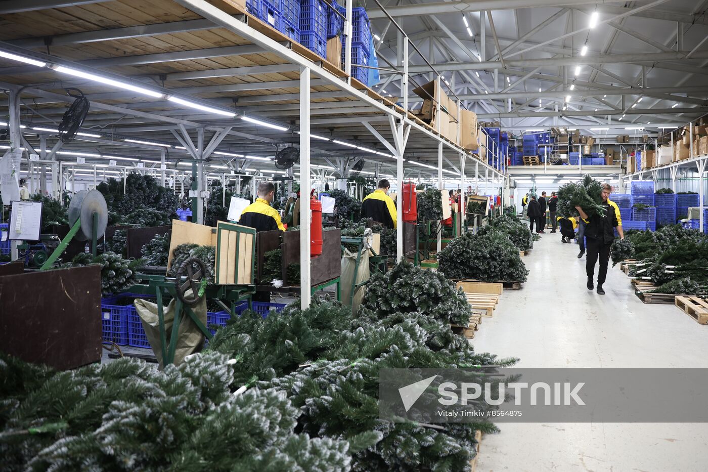 Russia New Year Season Preparations