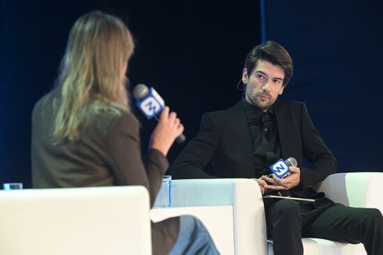 The International RUSSIA EXPO Pavilion 57 House of Knowledge. Where Technologies Meet: VK-day. Anton Lavrentiev, actor, singer, TV and radio presenter. Location: Russia, Moscow. Author: Alexey Nikolskiy/Sputnik. RUSSIA EXPO. Where Technologies Meet. VK-day