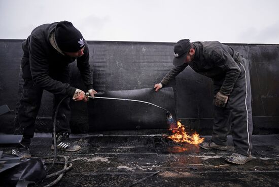 Russia DPR Construction