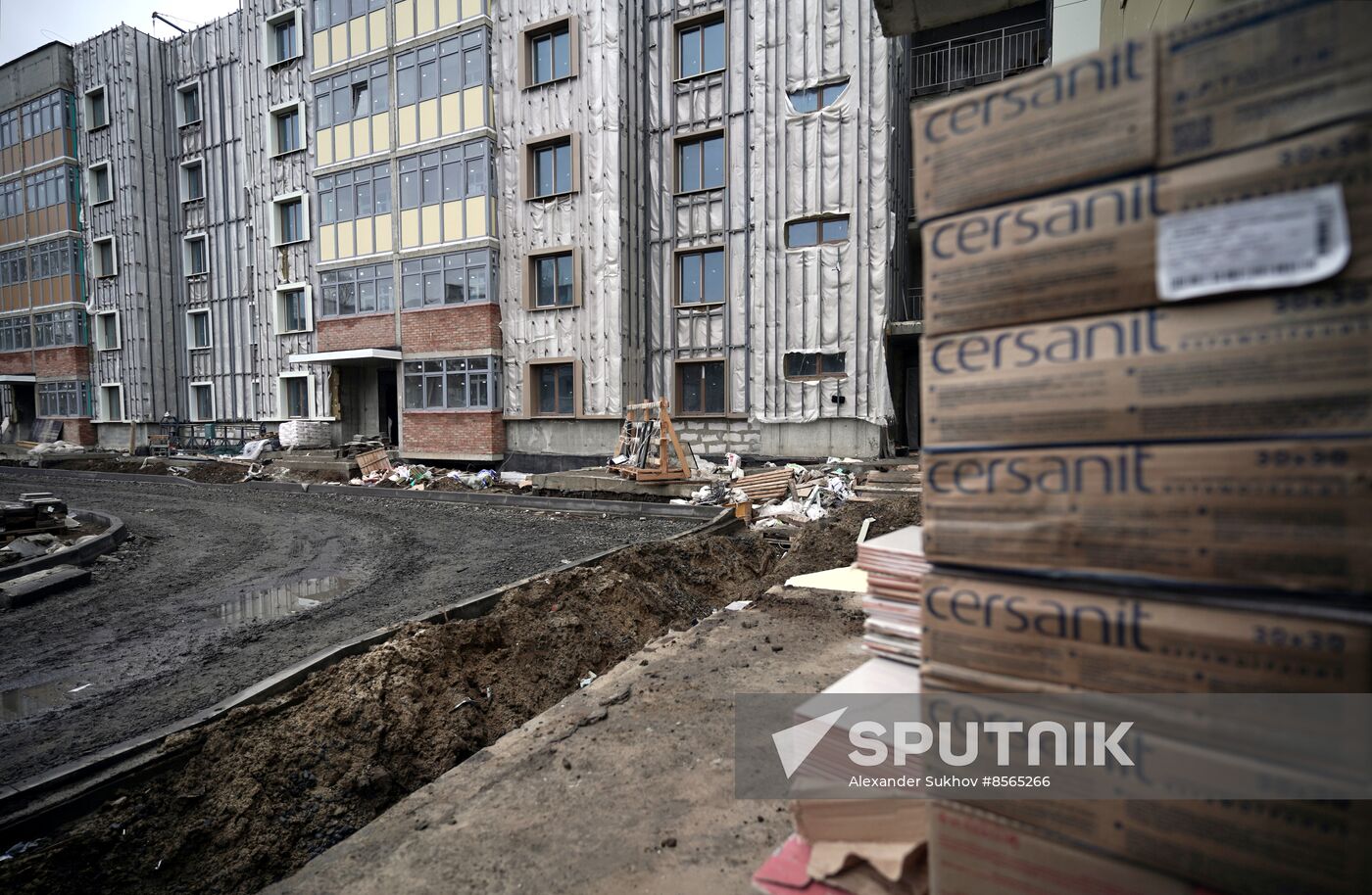 Russia DPR Construction