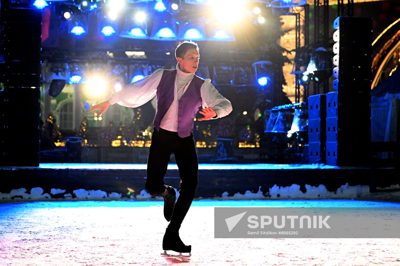 Russia Ice Rink opens at VDNKh