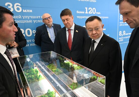The International RUSSIA EXPO forum and exhibition. The ceremony to open Building the Future, an exhibition by the Russian Ministry of Construction, Housing and Utilities, at Pavilion 15. Second right: Irek Faizullin, Minister of Construction, Housing and Utilities. Location: Russia, Moscow. Author: Ilya Pitalev/Sputnik. RUSSIA EXPO. Ceremony to open exhibition by Russian Ministry of Construction