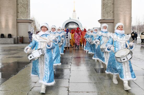 RUSSIA EXPO. Days of Father Frost of Russian peoples: Yakshamo Atya