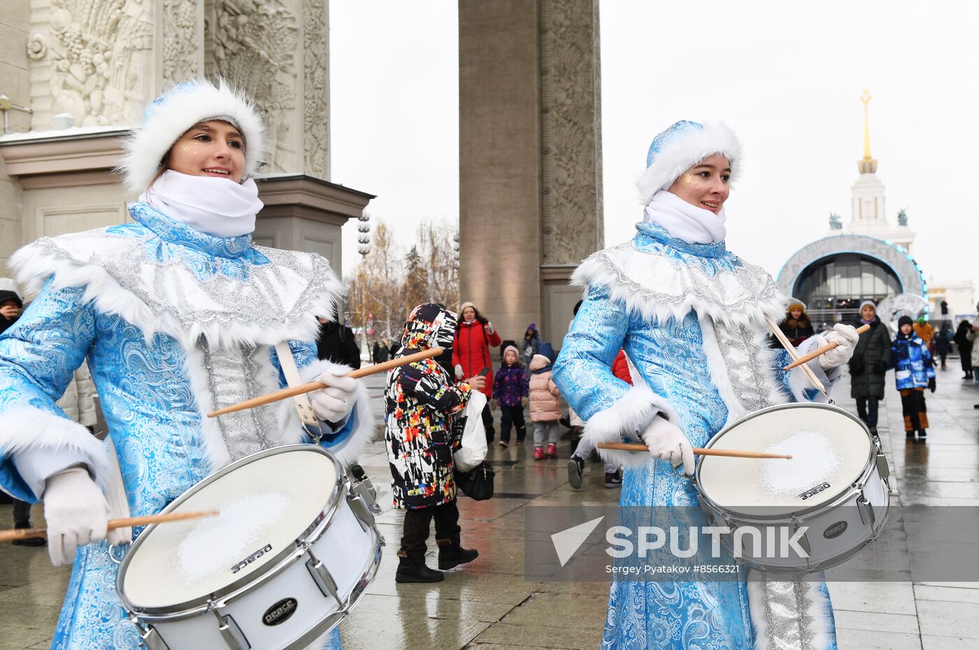 RUSSIA EXPO. Days of Father Frost of Russian peoples: Yakshamo Atya