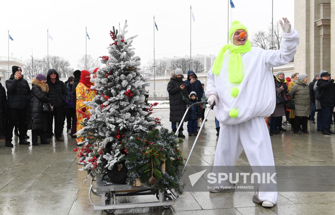 RUSSIA EXPO. Days of Father Frost of Russian peoples: Yakshamo Atya