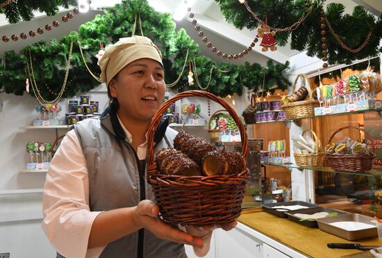 Russia New Year Season Preparations