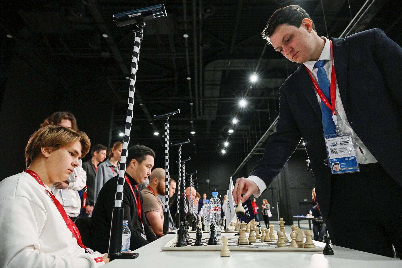 3rd Young Scientists Congress. Simultaneous chess display with International Grand Master Danila Pavlov