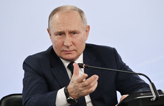 Russian President Vladimir Putin attends a meeting with participants of the 3rd Young Scientists Congress at the Sirius Park of Science and Art in Krasnodar region, Russia. Location: Russia, Federal territory 'Sirius'. Author: Kirill Zykov. Russia Putin Young Scientists Congress