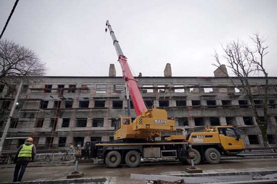 Russia DPR Construction