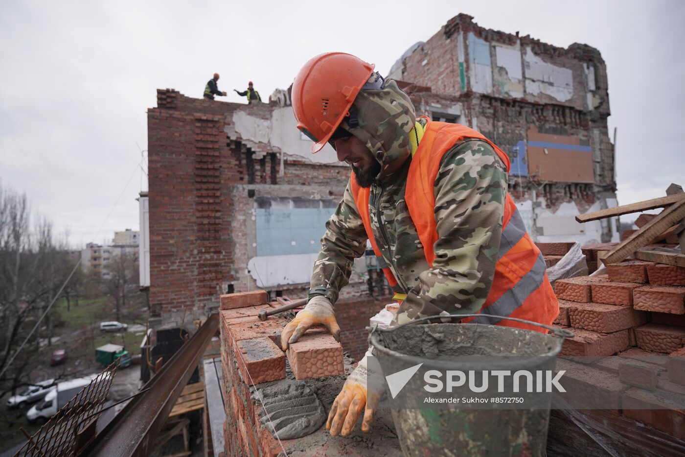 Russia DPR Construction