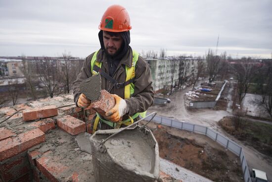 Russia DPR Construction