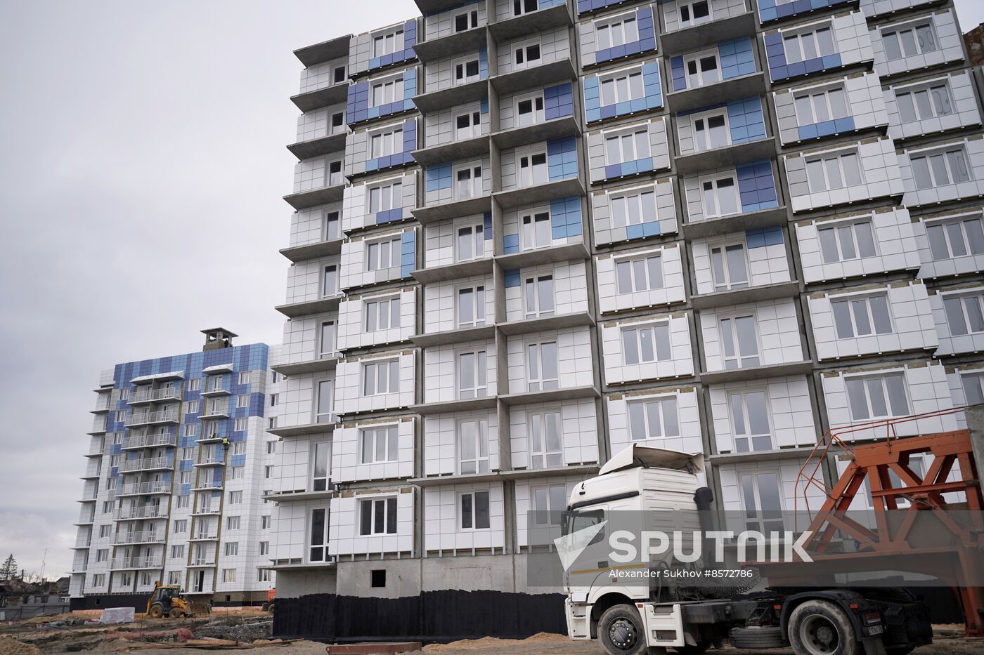 Russia DPR Construction