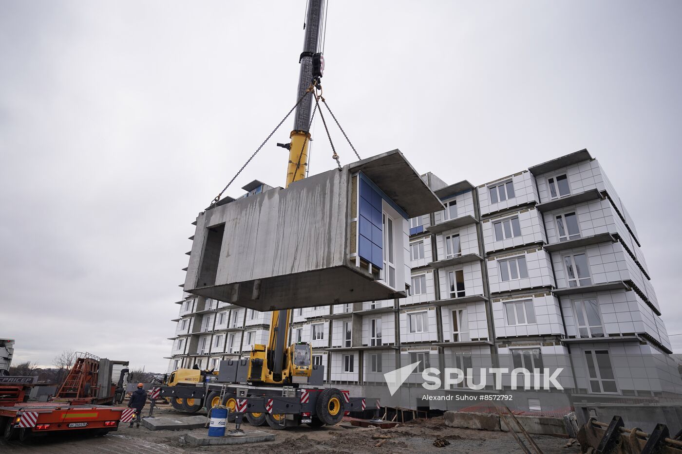 Russia DPR Construction