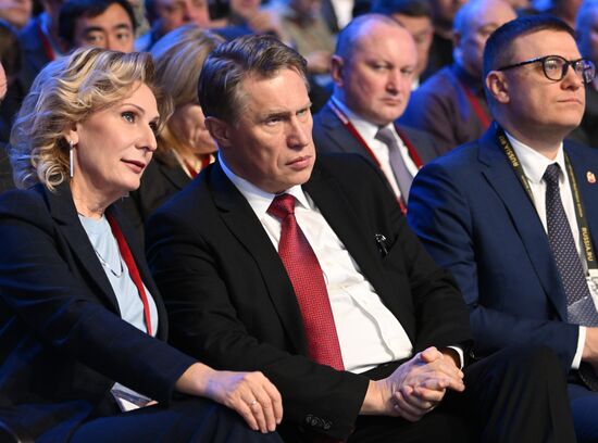 International RUSSIA EXPO forum and exhibition. The 2nd National Healthcare Congress, a Russian convention open to international participants. From left, foreground: Inna Svyatenko, Deputy Speaker of the Federation Council, and Mikhail Murashko, Minister of Health. Location: Russia, Moscow. Author: Sergey Pyatakov/Sputnik. RUSSIA EXPO. 2nd National Healthcare Congress