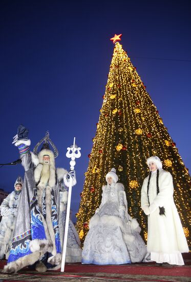 Russia New Year Season Preparations