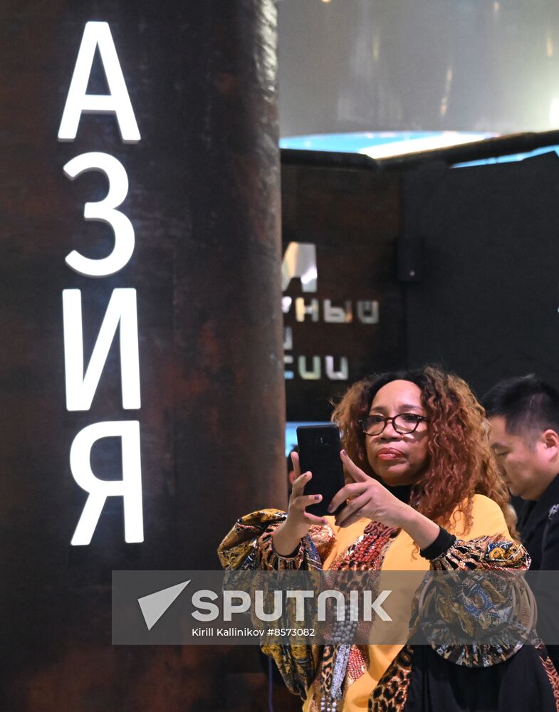 RUSSIA EXPO. Tour for BRICS+ Fashion Summit participants