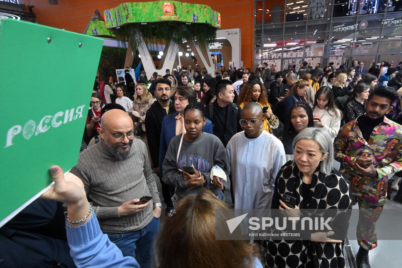 RUSSIA EXPO. Tour for BRICS+ Fashion Summit participants