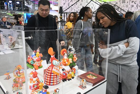 RUSSIA EXPO. Tour for BRICS+ Fashion Summit participants