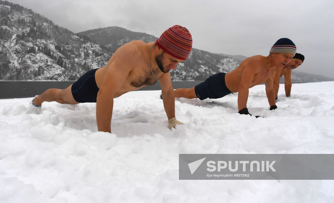 Russia Winter Swimming