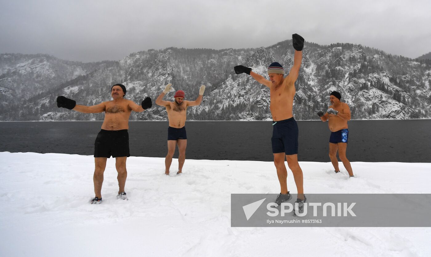Russia Winter Swimming